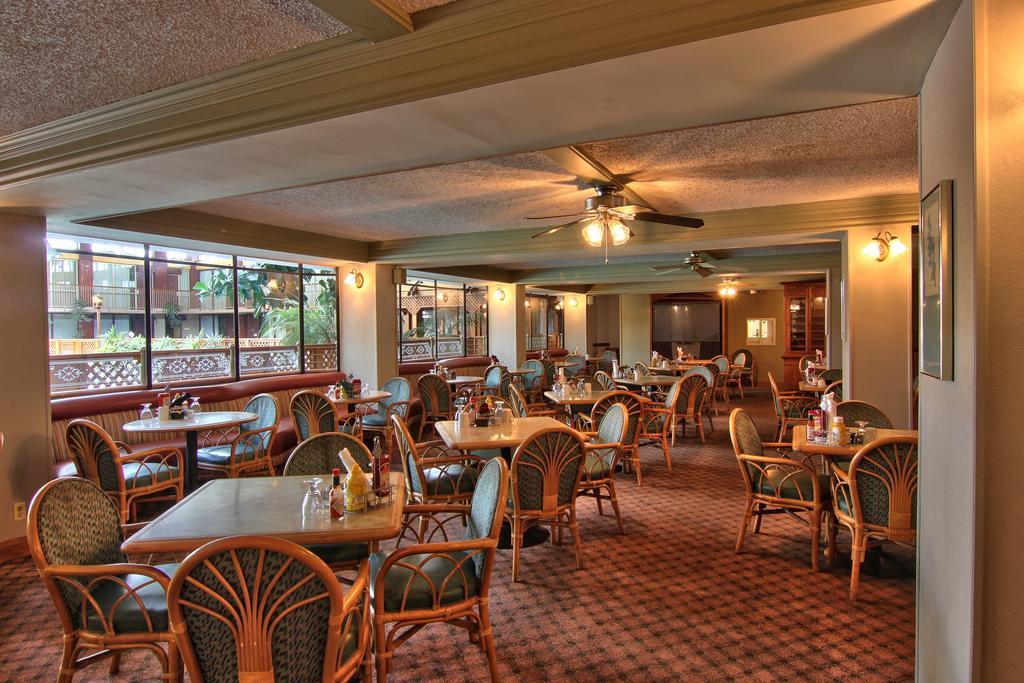 Clarion Inn Conference Center موديستو، كاليفورنيا المظهر الخارجي الصورة