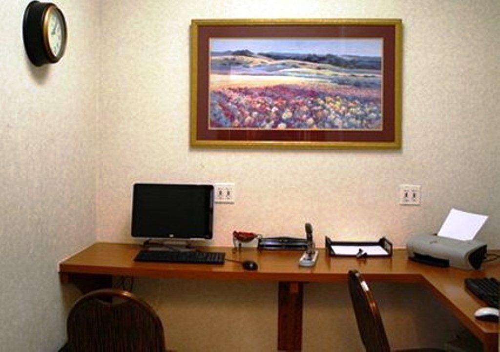 Clarion Inn Conference Center موديستو، كاليفورنيا المظهر الخارجي الصورة