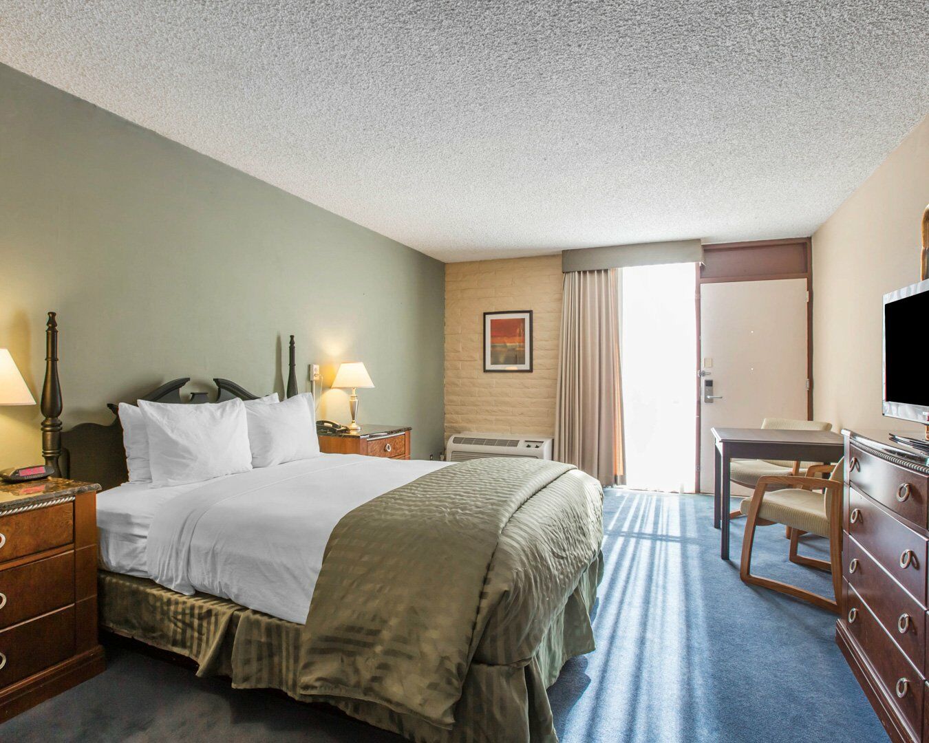 Clarion Inn Conference Center موديستو، كاليفورنيا المظهر الخارجي الصورة